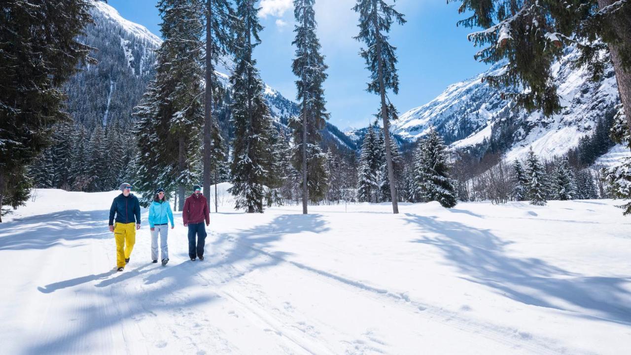 Hotel Alpina Клостерс Екстер'єр фото