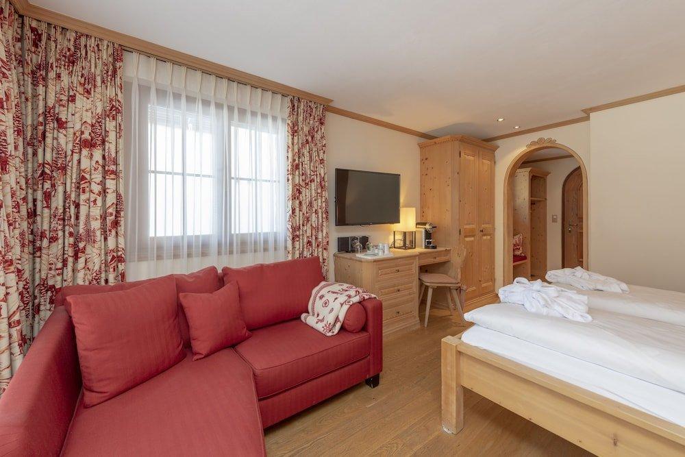 Hotel Alpina Клостерс Екстер'єр фото